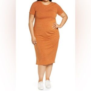 Treasure & Bond Side Ruched T-Shirt Dress.   Color Rust, Size 2X.
